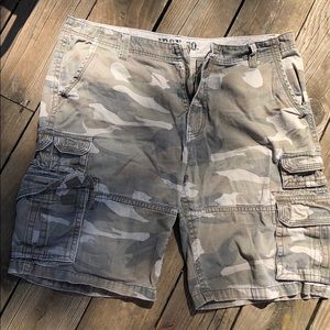 Iron Co. camo Shorts